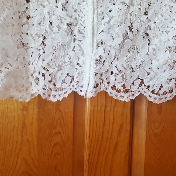Custom made white lace top - Picture 2 of 5